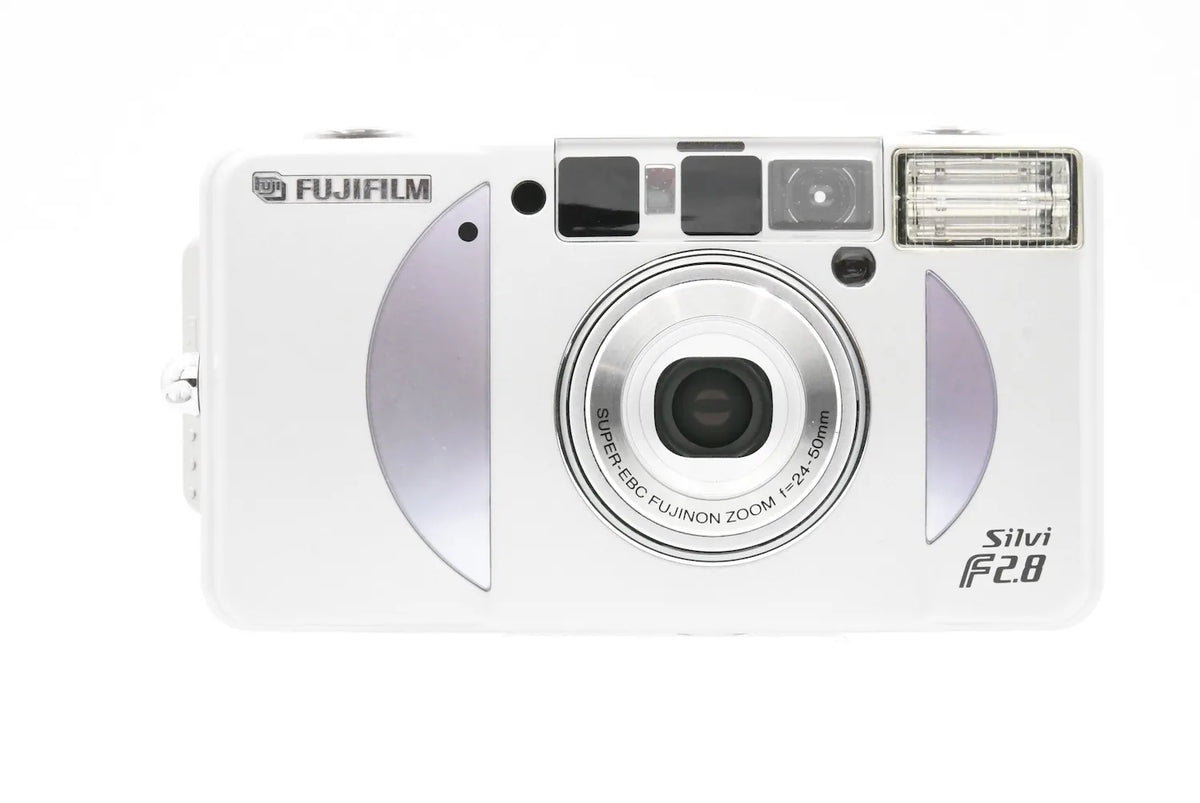 FUJIFILM Silvi F2.8 SN. 4011687 – FILMCAMERA TOKYO