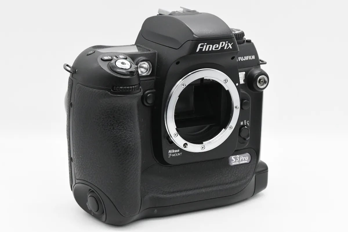 FUJIFILM FinePix S3 Pro SN. 52000644 – FILMCAMERA TOKYO