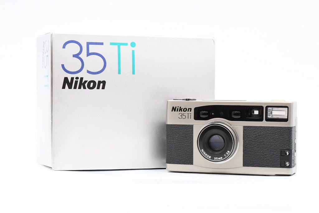 Nikon 35Ti / NIKKOR 35mm F2.8 SN. 5002589