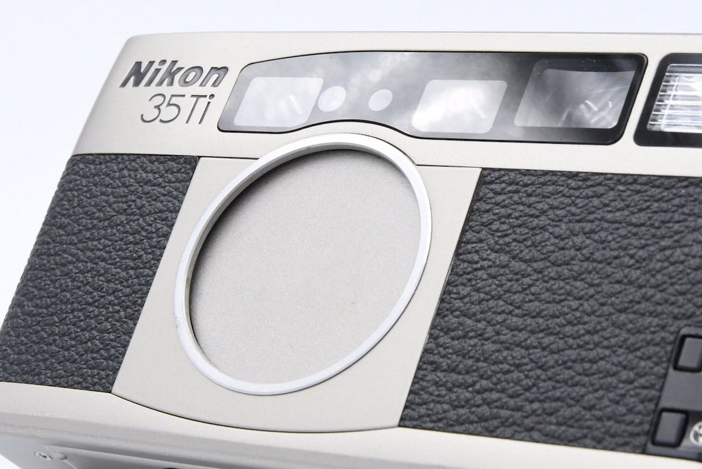 Nikon 35Ti / NIKKOR 35mm F2.8 SN. 5002589