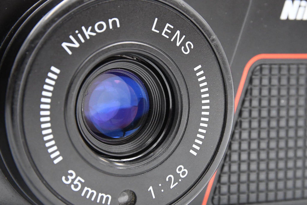 Nikon L35AD2 SN. 4194447