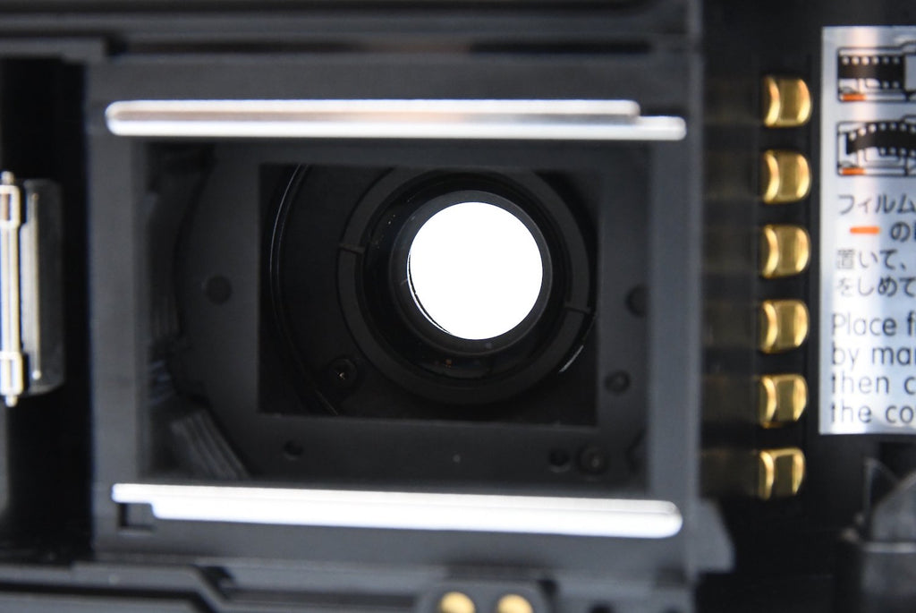 CONTAX T3 Titanium Black Early Model SN. 018351