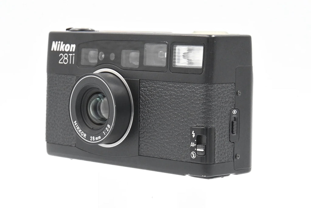 Nikon 28Ti SN. 5001656