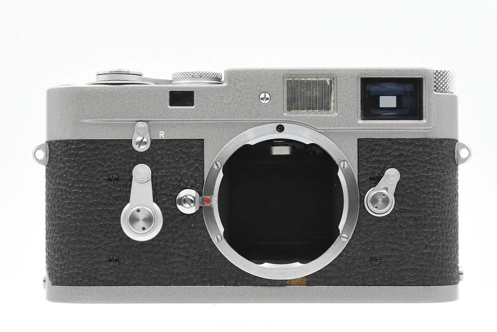 Leica M2 hammertone repaint SN. 1019411