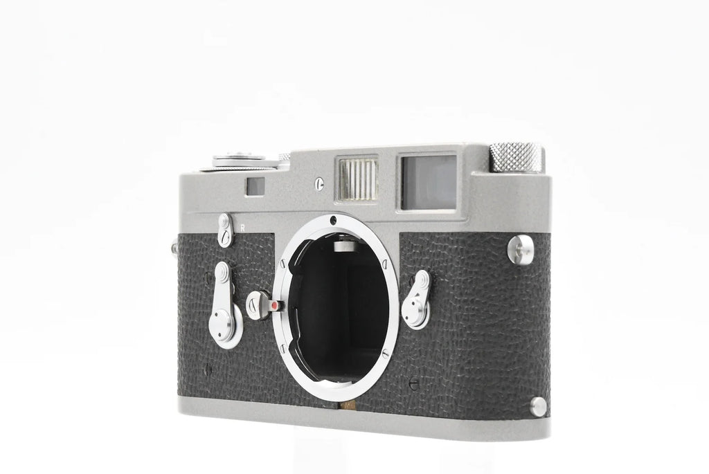 Leica M2 hammertone repaint SN. 1019411