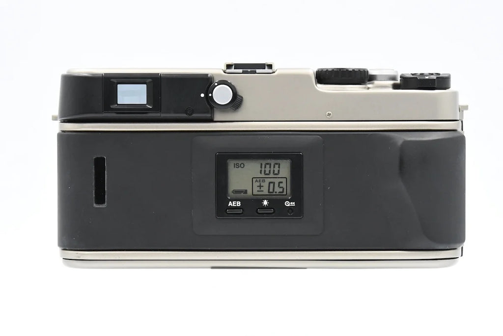 FUJIFILM TX-1 SN. 8040216