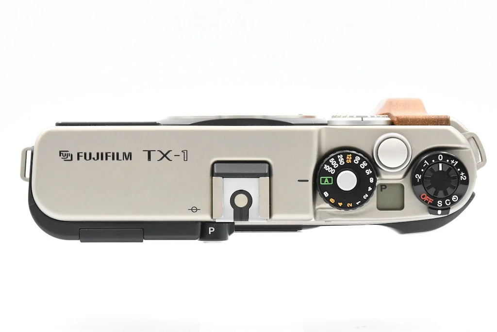 FUJIFILM TX-1 SN. 8040216