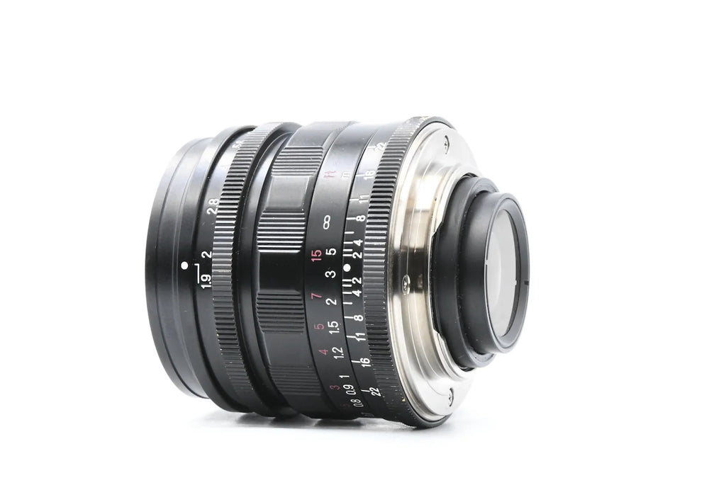 Voigtlander ULTRON 28mm F1.9 ASPHERICAL Black (L) SN. 9212070