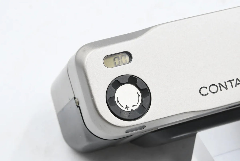 CONTAX T2D SN. 175186