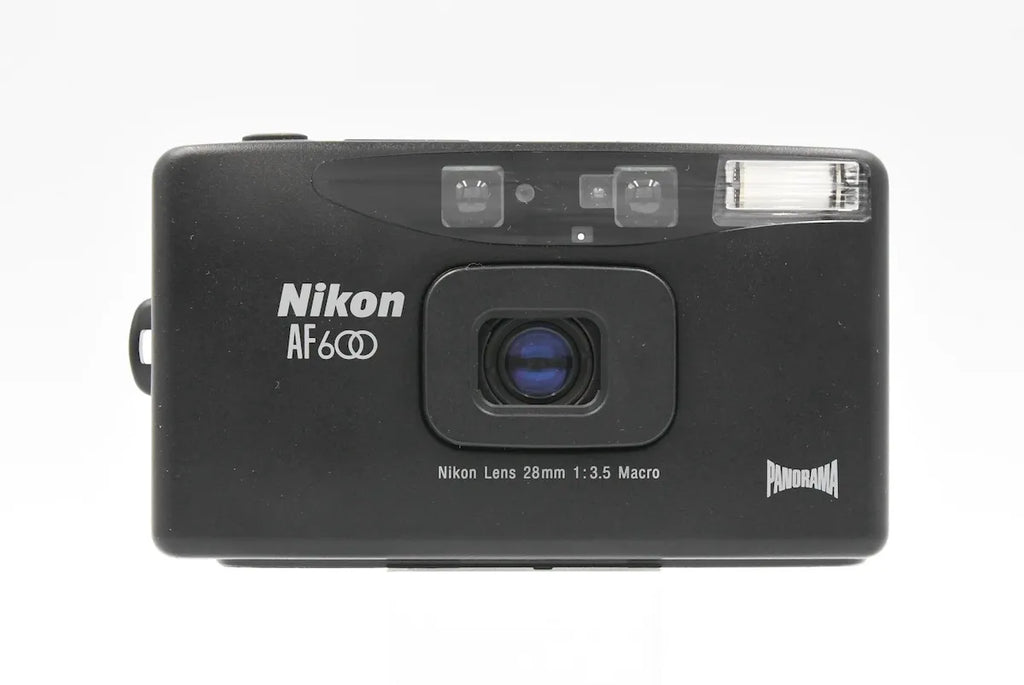 Nikon AF600 SN. 4134235