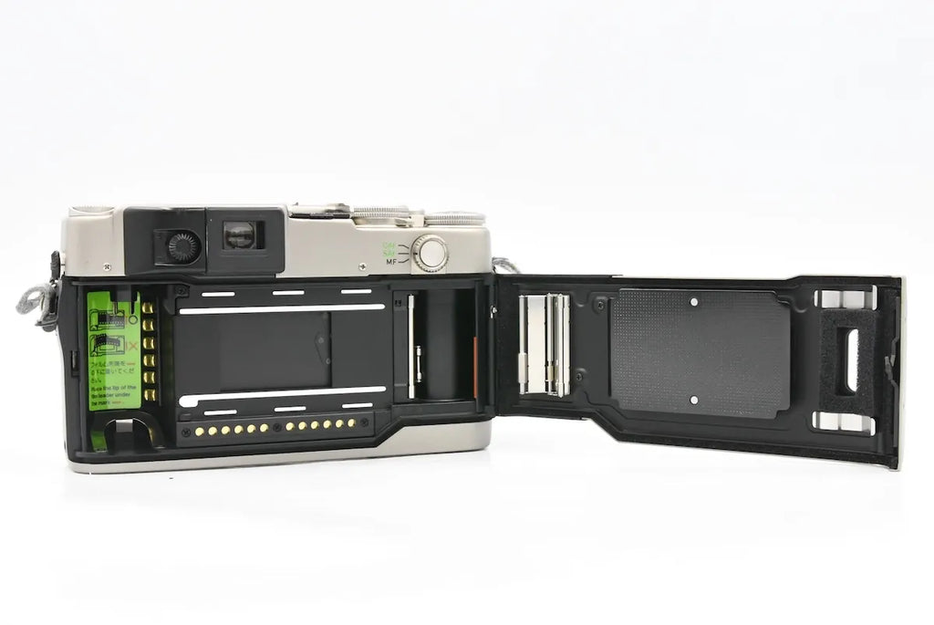CONTAX G2 SN. 063880