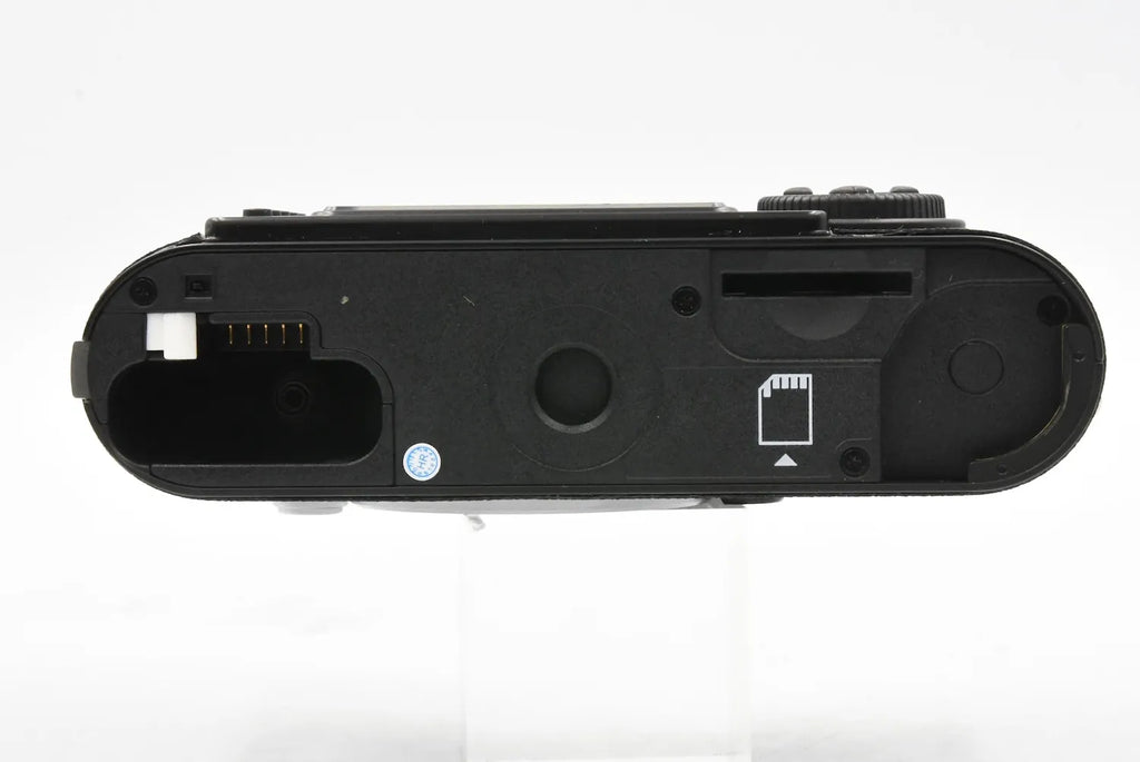 Leica M9 Steel Grey (sensor glass-replaced serviced) SN. 3842250