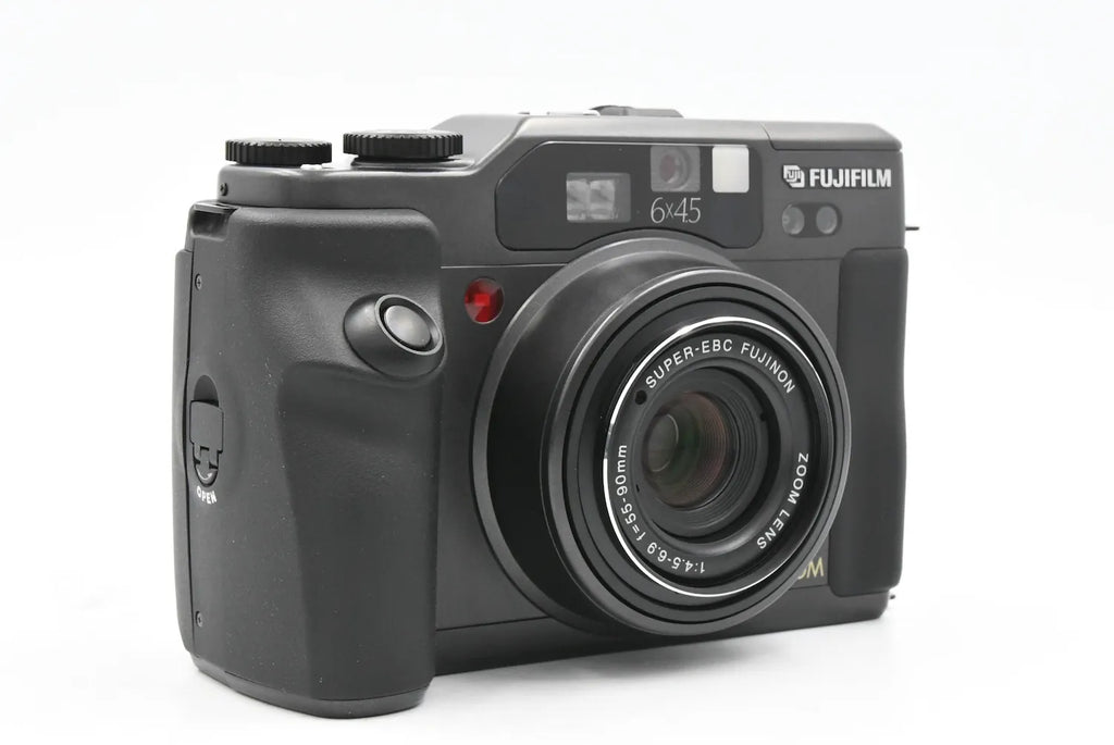 FUJIFILM GA645Zi Professional Black SN. 5080098