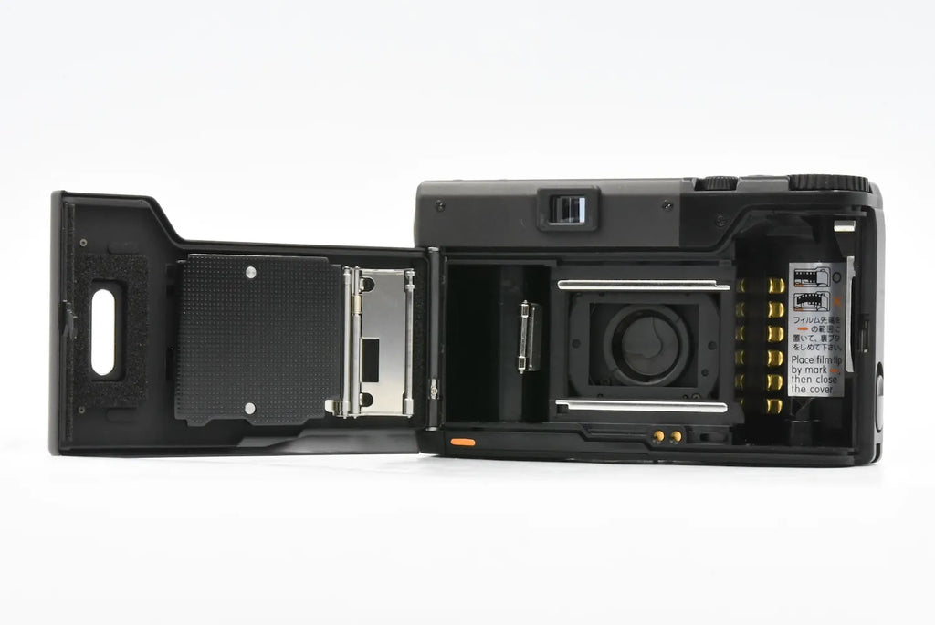 CONTAX T3 Titanium Black Double Teeth SN. 057936