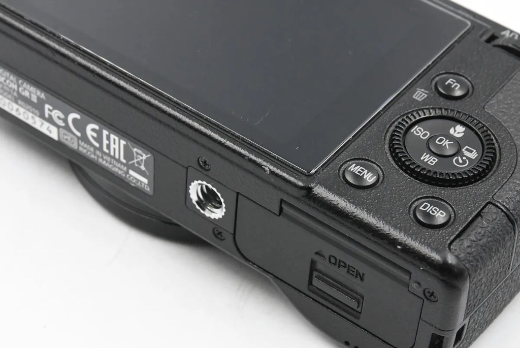 RICOH GRIII SN. 0060574