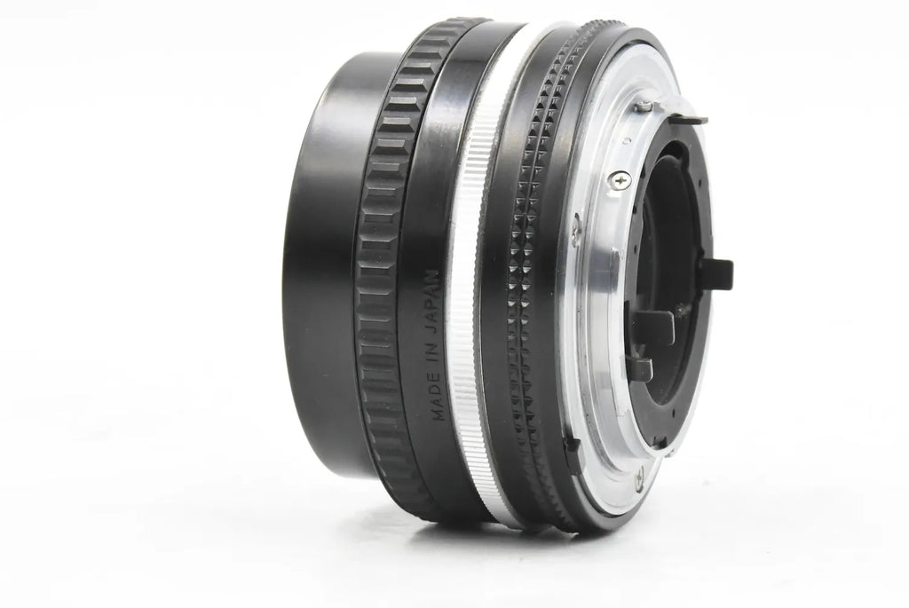 Nikon EM + Ai-S 50mm F1.8 SN. 6632471