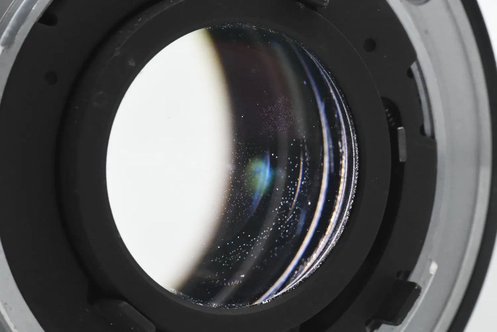 Nikon EM + Ai-S 50mm F1.8 SN. 6632471