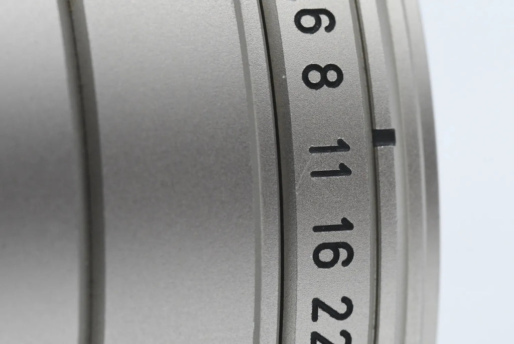 CONTAX Carl Zeiss Biogon 28mm F2.8 T* (G) SN. 7535386