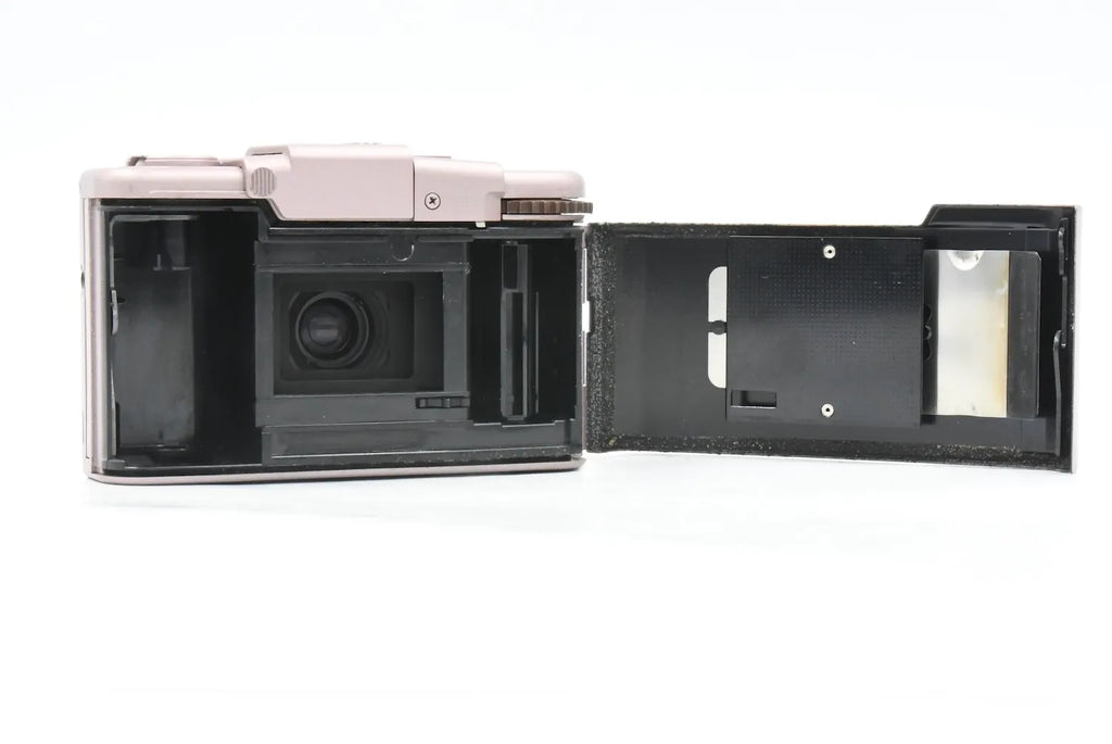 OLYMPUS XA2 Pink + Electro Flash A11 SN. 30