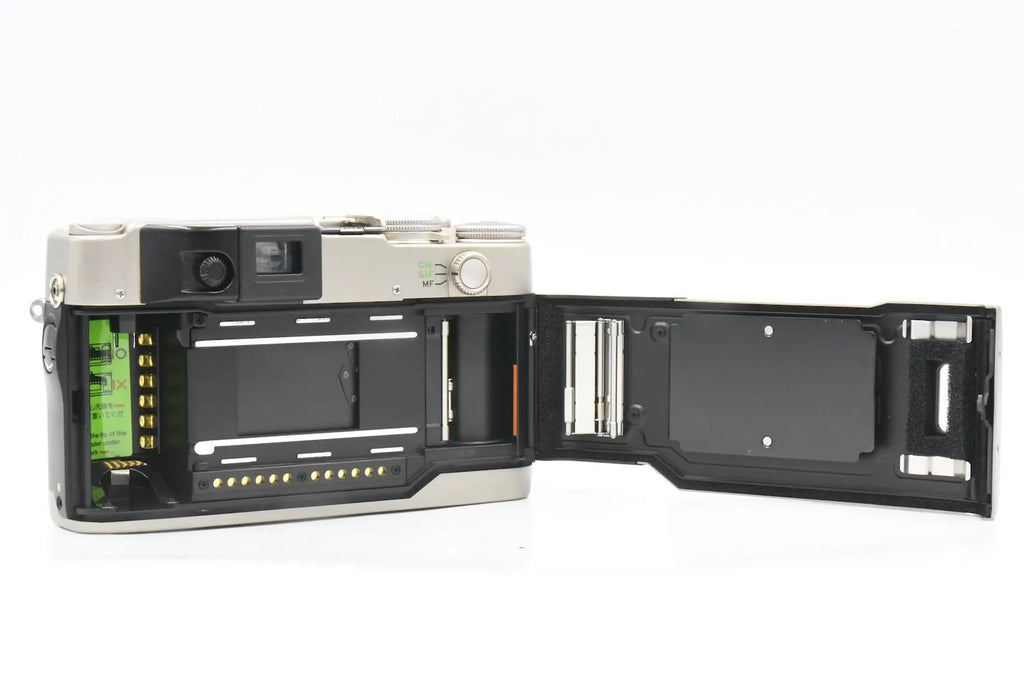 CONTAX G2 SN. 014820