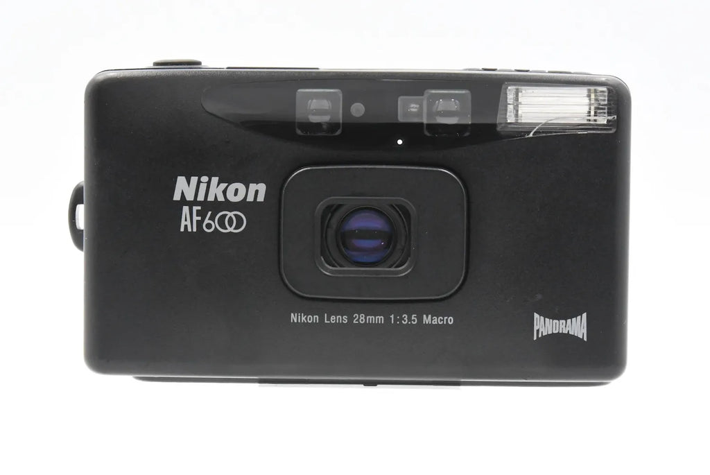Nikon AF600 SN. 4090379