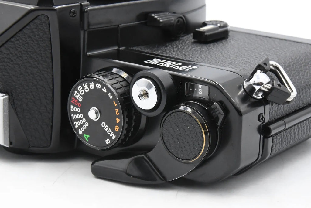 NIKON FE2 Black SN. 2559342