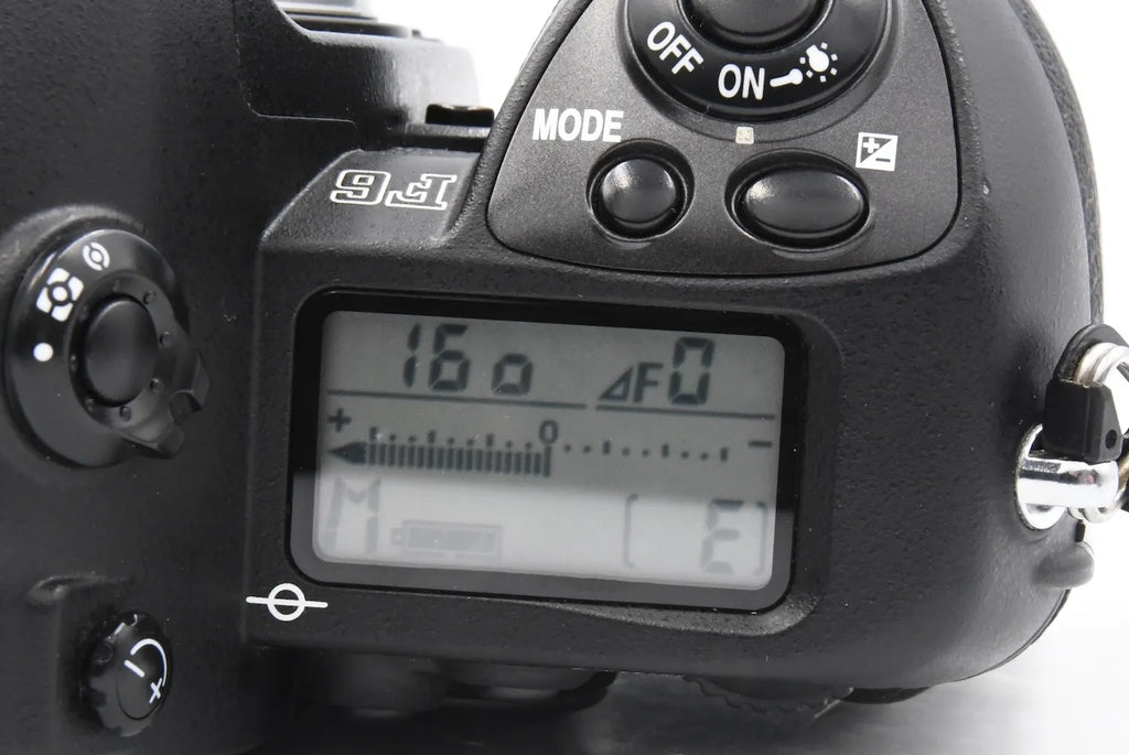 Nikon F6 SN. 0020411