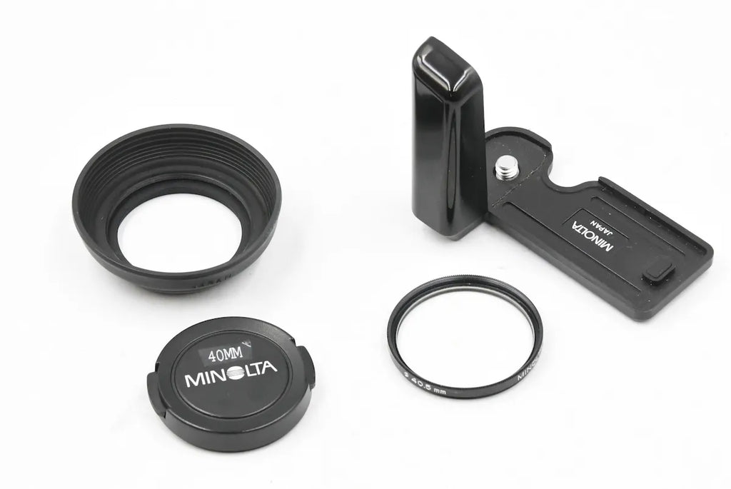 MINOLTA CLE + M-ROKKOR 40mm F2 + Grip SN. 1022693