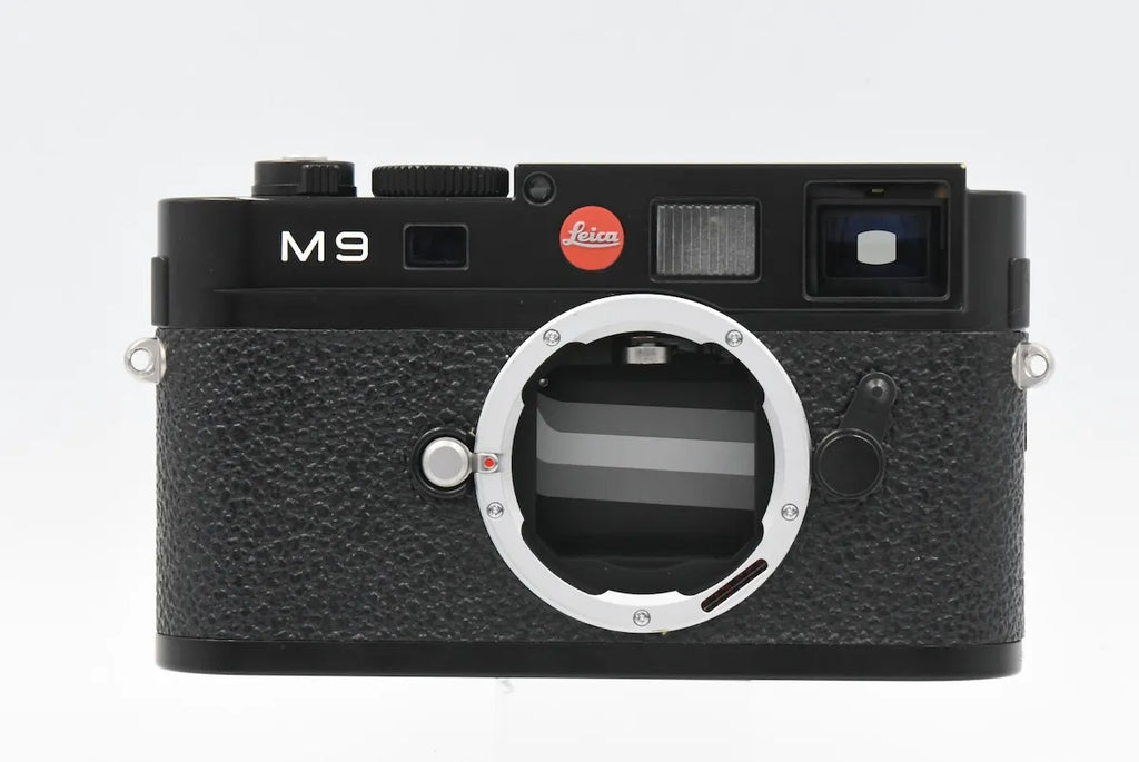 Leica M9 Black Paint (sensor-replaced serviced) SN. 3977559
