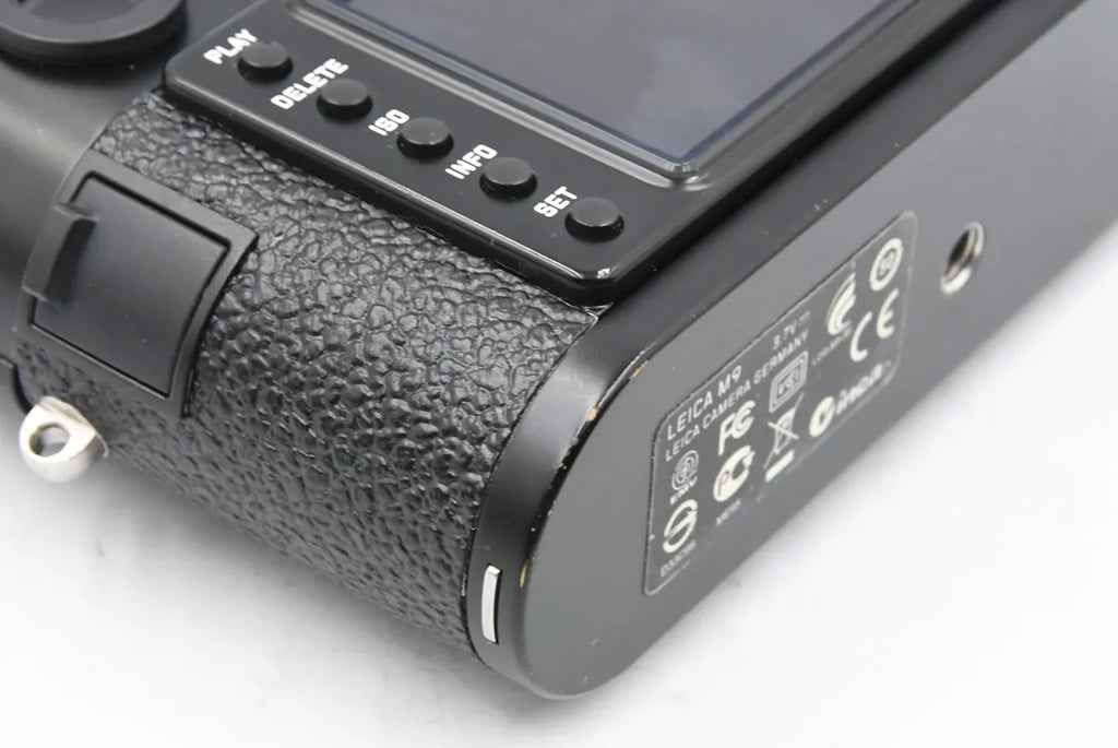 Leica M9 Black Paint (sensor-replaced serviced) SN. 3977559