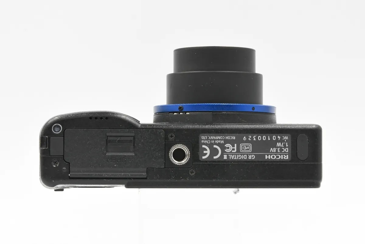 RICOH GR Digital III × STUSSY SN. 40100329 – FILMCAMERA TOKYO RICOH GR Digital III × STUSSY SN. 40100329 – FILMCAMERA TOKYO