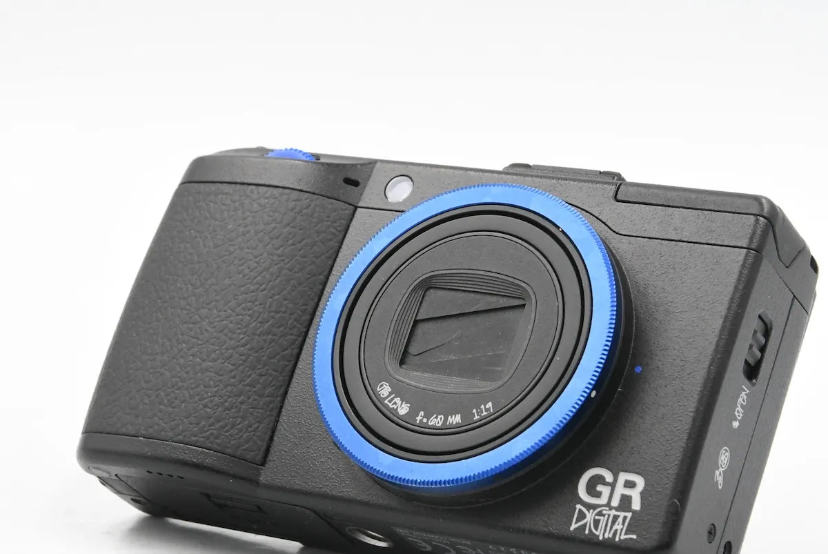 RICOH GR Digital III × STUSSY SN. 40100329 – FILMCAMERA TOKYO RICOH GR Digital III × STUSSY SN. 40100329 – FILMCAMERA TOKYO