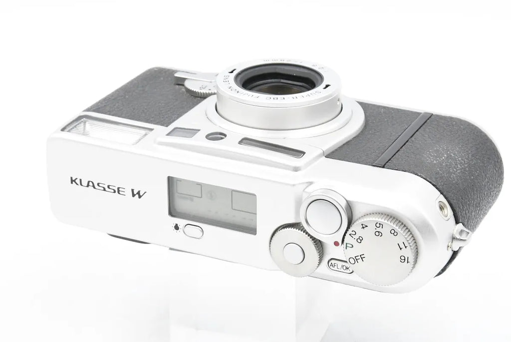 FUJIFILM KLASSE W SN. 4013231 – FILMCAMERA TOKYO