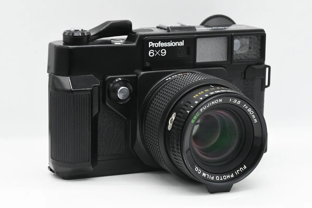 FUJICA GW690 Professional SN. 1100541 – FILMCAMERA TOKYO FUJICA GW690 Professional SN. 1100541 – FILMCAMERA TOKYO