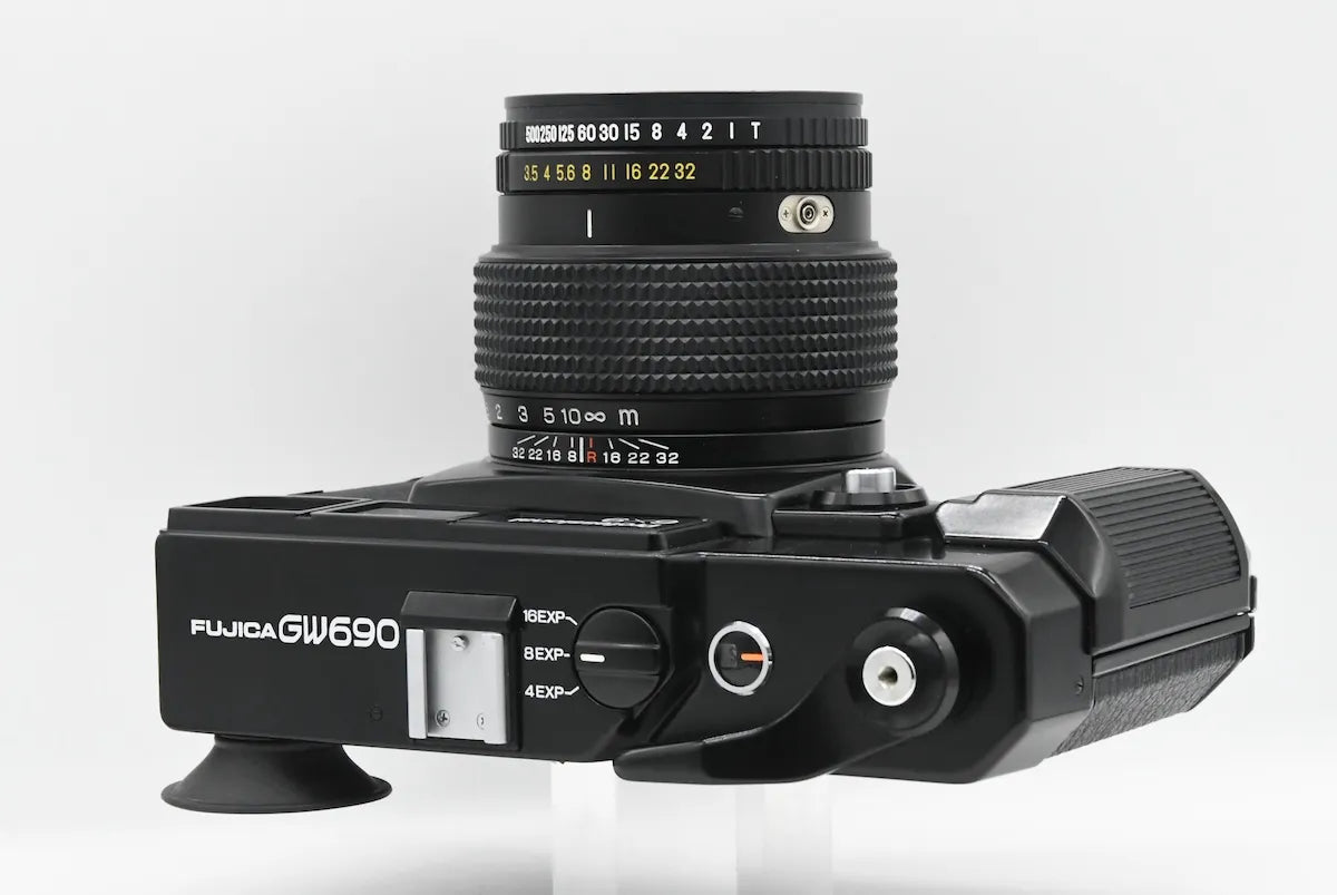 FUJICA GW690 Professional SN. 1100541 – FILMCAMERA TOKYO FUJICA GW690 Professional SN. 1100541 – FILMCAMERA TOKYO