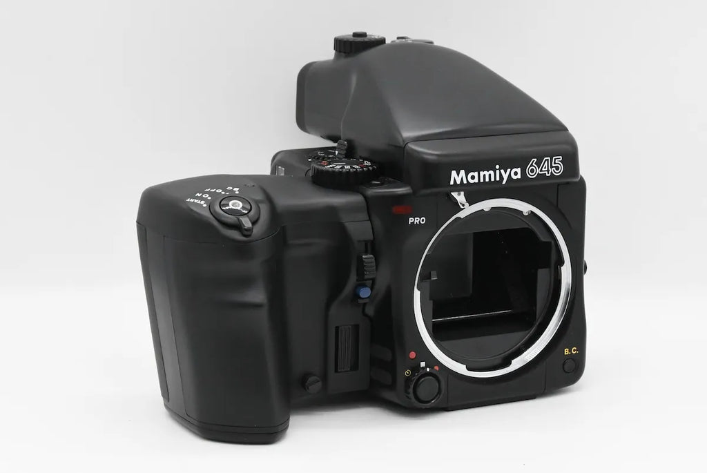 MAMIYA – FILMCAMERA TOKYO