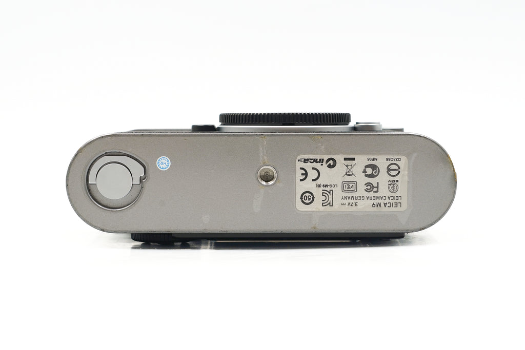Leica M9 Steel Grey (sensor glass-replaced serviced) SN. 3842250